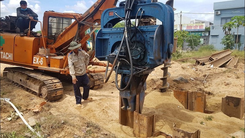 1222 - Dịch Vụ Thi Công Ép Cừ Thép C200, U200 Tại Hà Nội