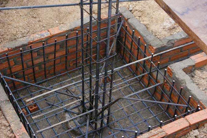 Các yêu cầu về chất lượng thép sử dụng để bố trí đài móng