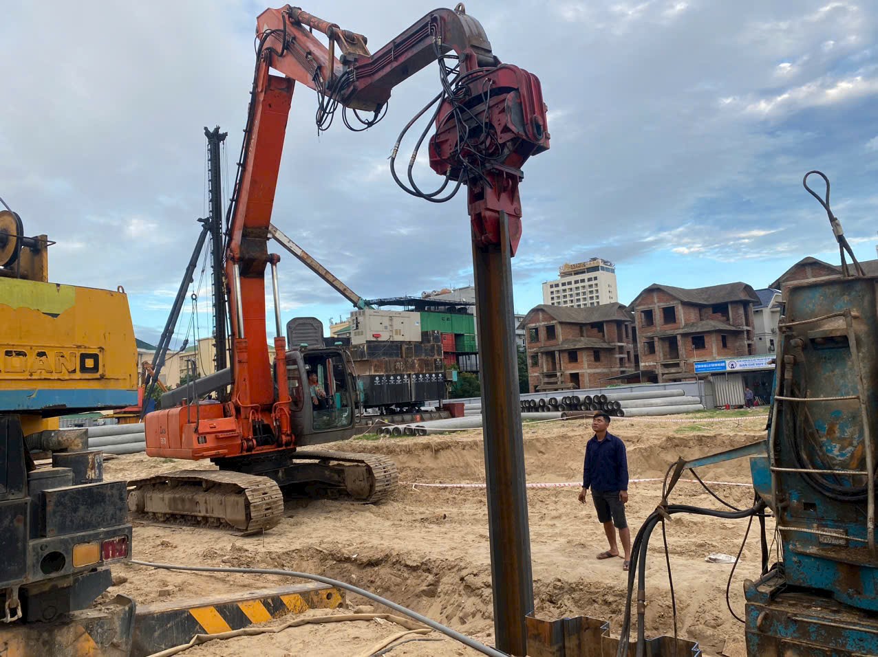 ep cu larsen da nang 1 1 - Dịch Vụ Thi Công Ép Cừ Thép C200, U200 Tại Hà Nội