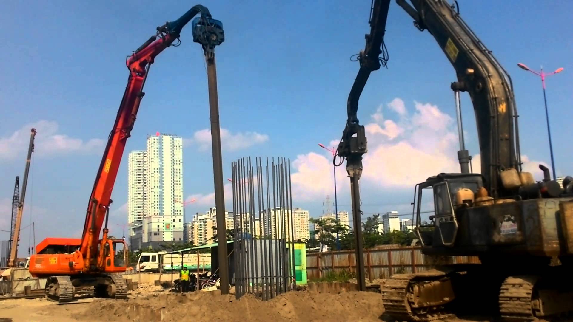 thi cong ep cu 05 - Dịch Vụ Thi Công Đóng – Nhổ Cừ Tại Hà Nội